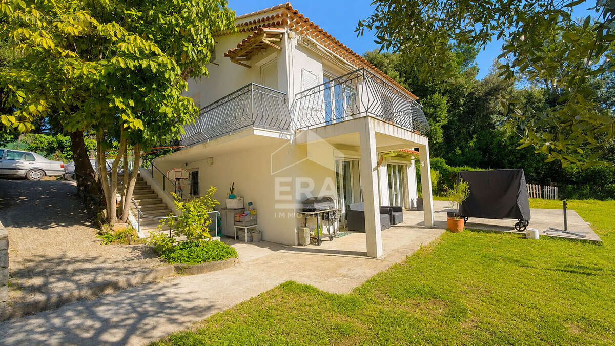 Maison à LE CANNET