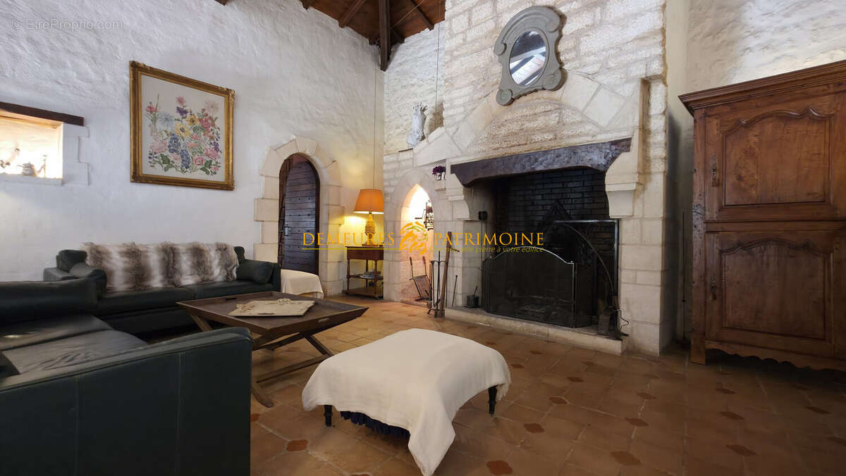 Maison à SALLES-LAVALETTE