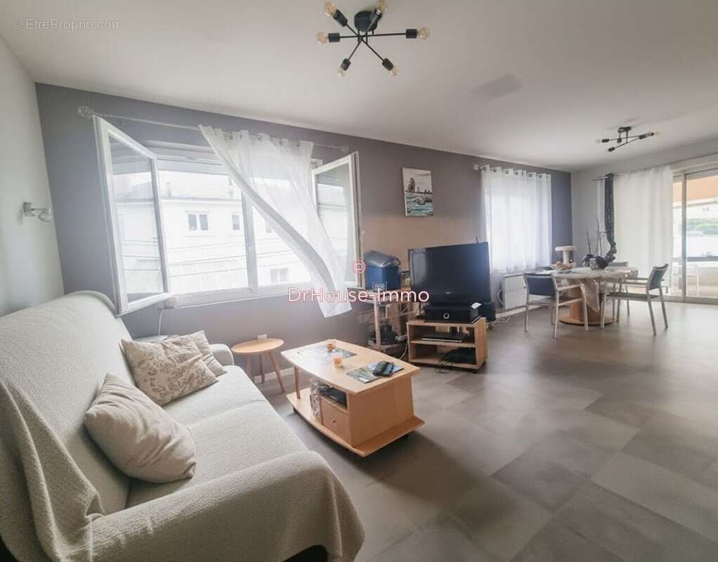 Maison 140 m² à Luc-La-Primaube  - photo 16