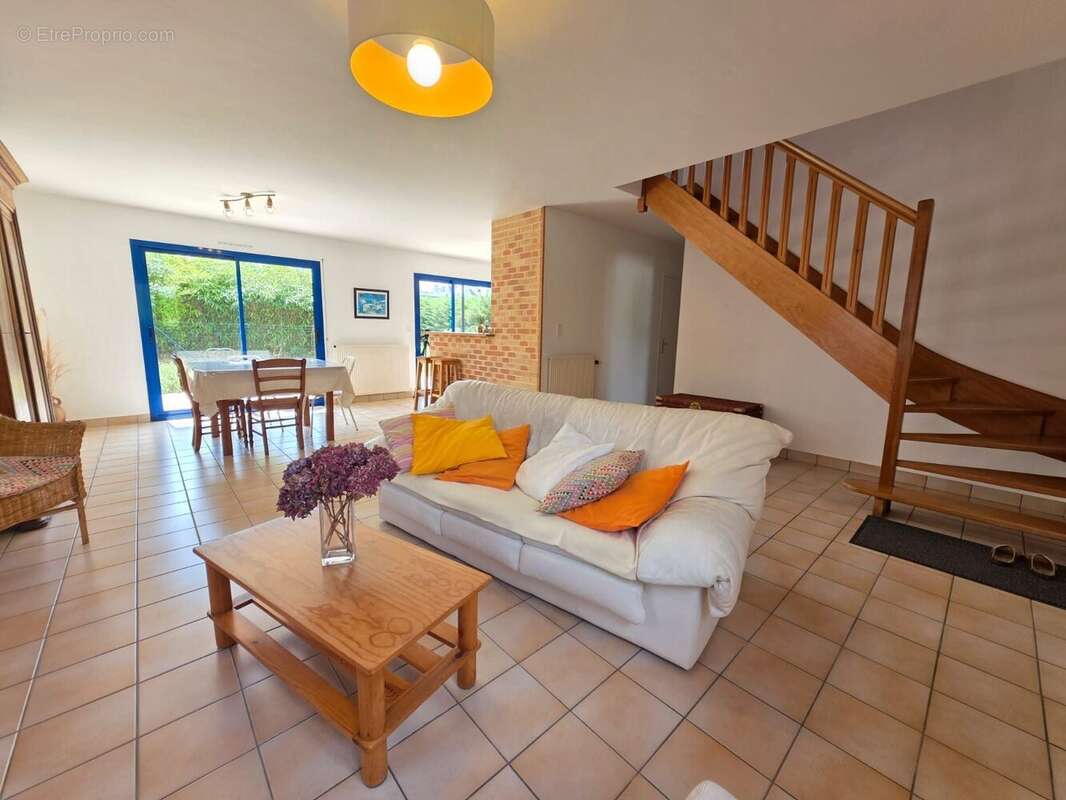 Maison 148 m² à Sene  - photo 2
