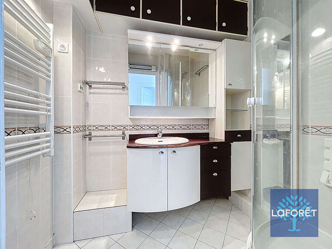 Appartement à CHILLY-MAZARIN