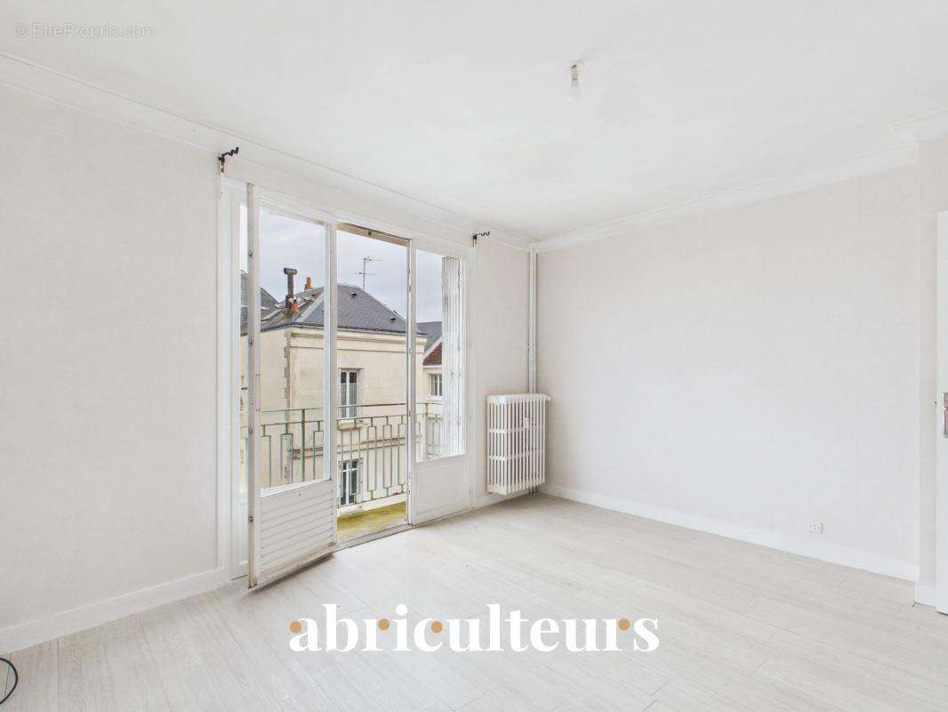 Appartement T2 avec terrasse et balcon, au cœur du quartier Salengro en vente à TOURS centre (37000) - photo 5