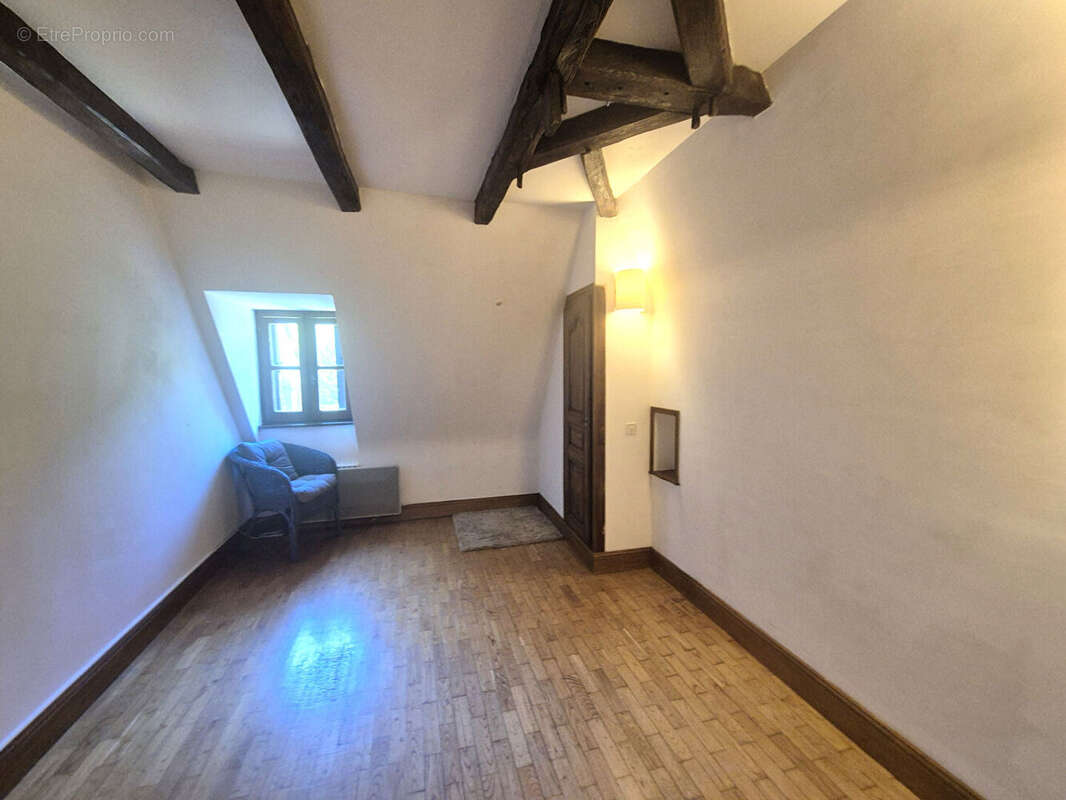 Maison à MONCEAUX-SUR-DORDOGNE