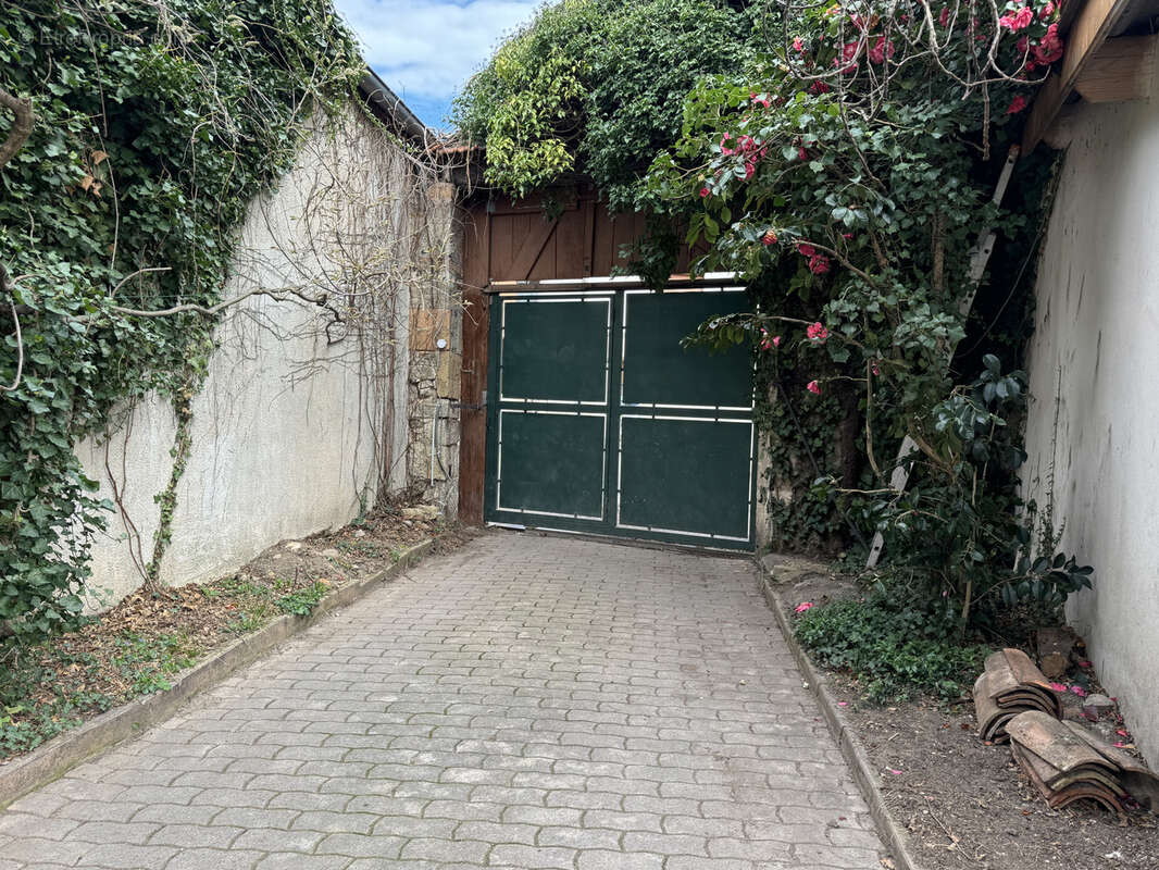 Maison à LES CHERES