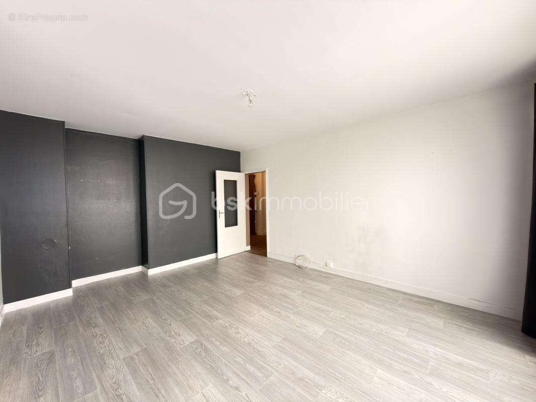 Appartement à LIVRY-GARGAN