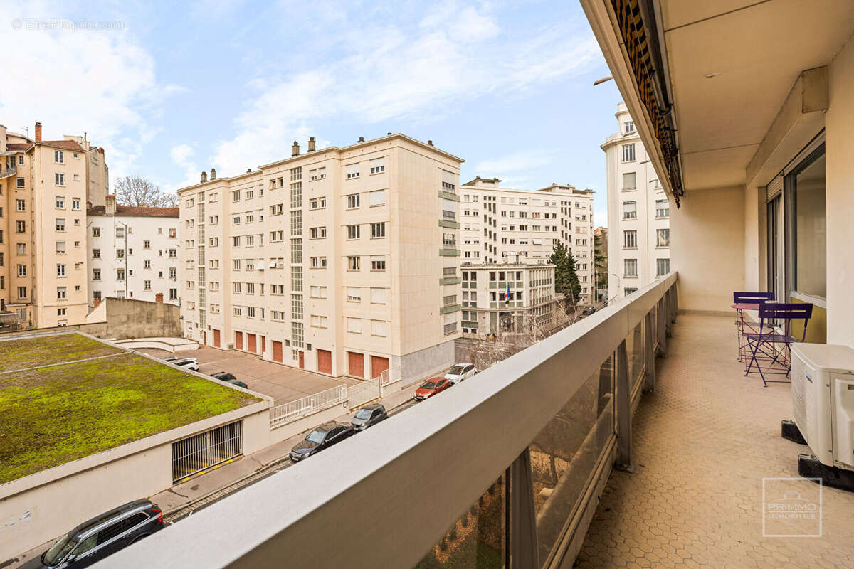 Lyon 6, 117.47m², deux balcons, garage - photo 5