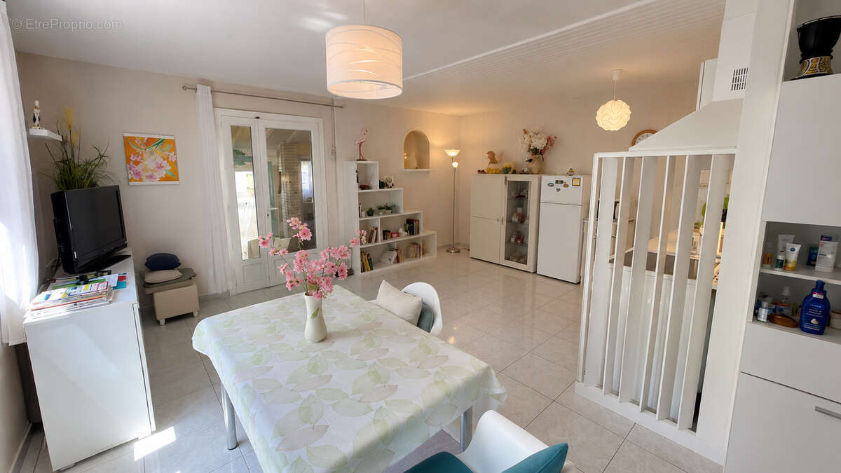 Maison à SAINT-CYPRIEN