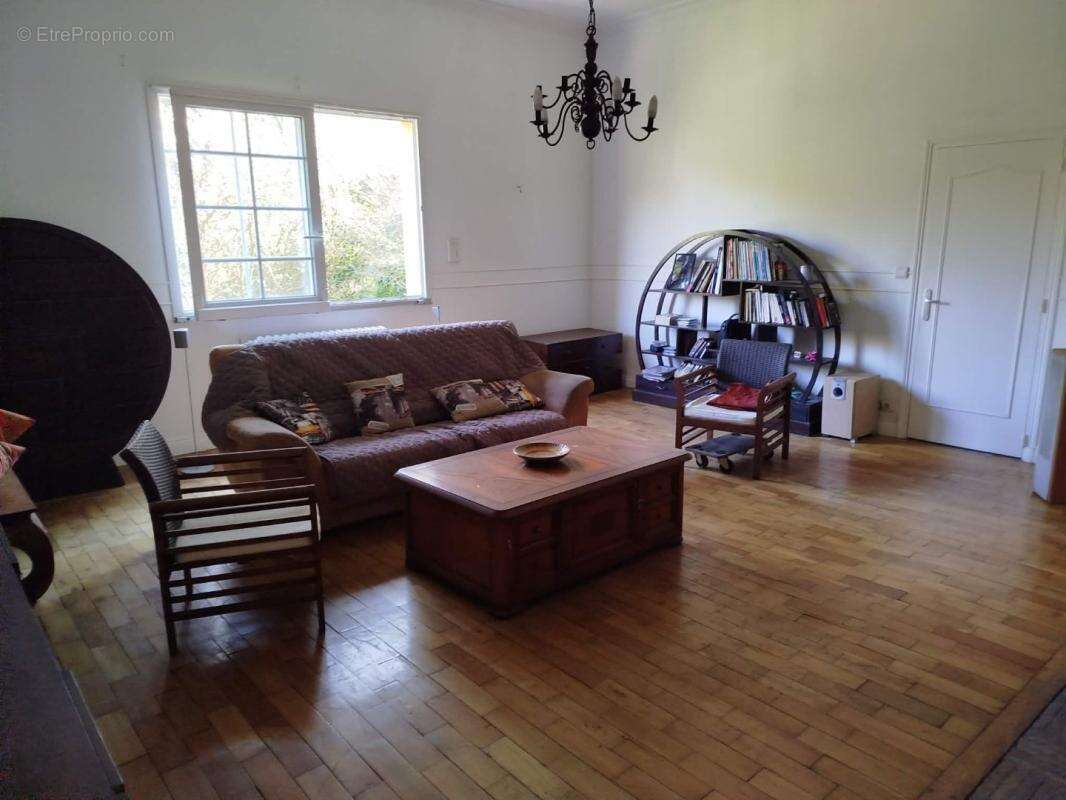 Maison 207 m² à Bosmie-L'aiguille  - photo 11