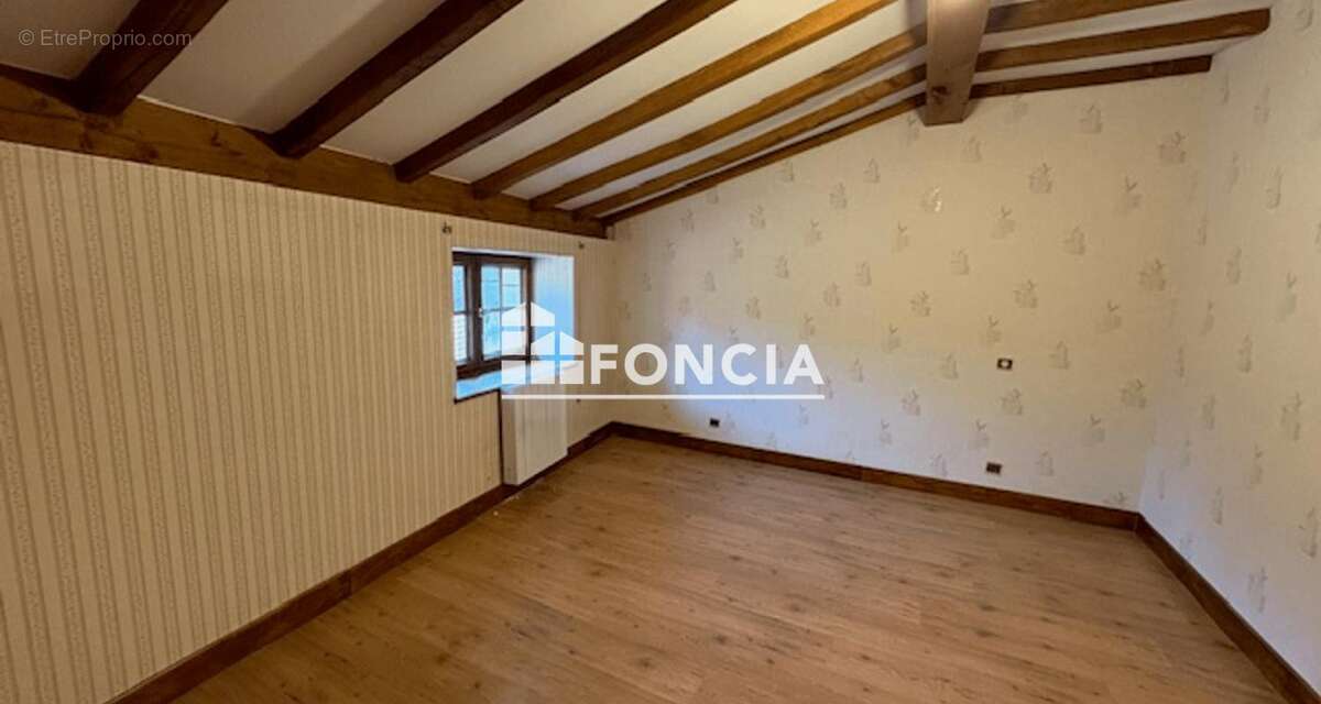 Maison à WARNECOURT