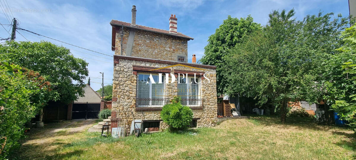 Maison à SAINT-LEU-LA-FORET