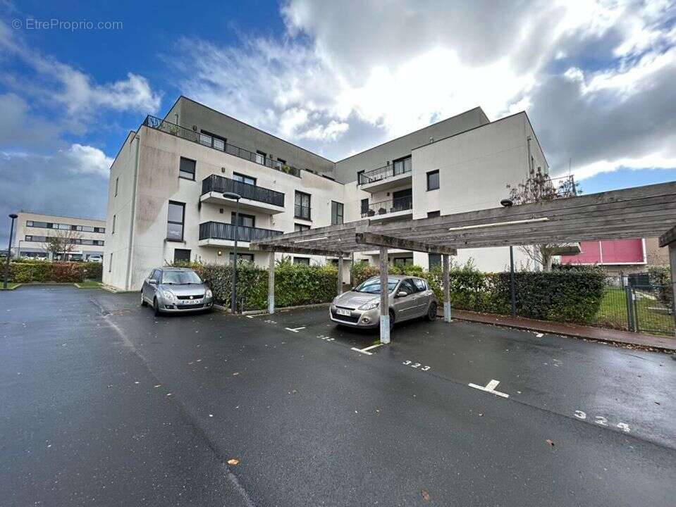 Appartement à FLEURY-SUR-ORNE