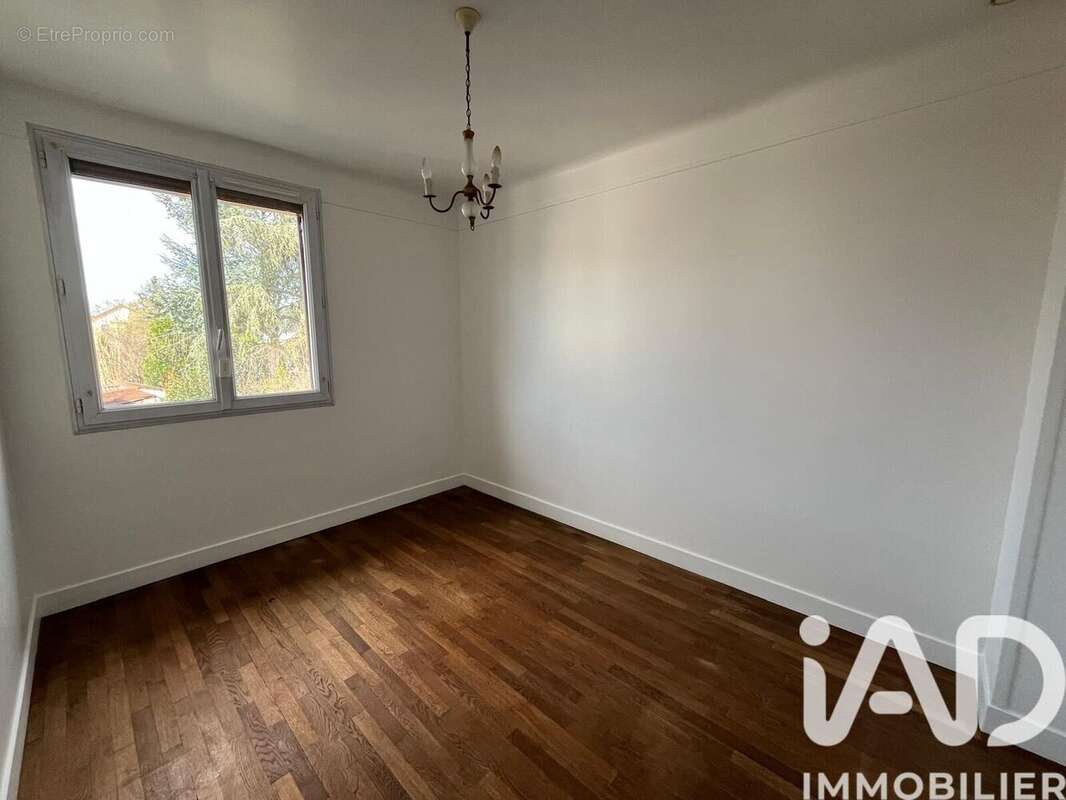 Photo 5 - Maison à VILLENEUVE-LE-ROI