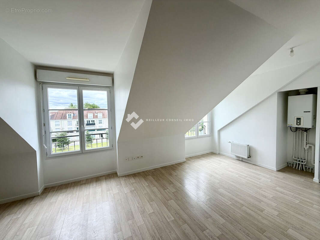 Appartement 33 m² à Nandy  - photo 5