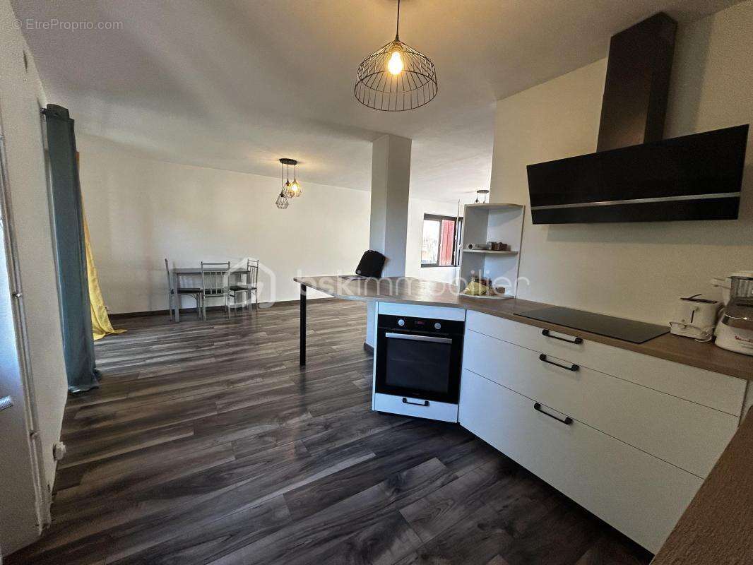 Vivre en tranquillité dans une maison chaleureuse à Saint-Georges-de-Luzençon - photo 3