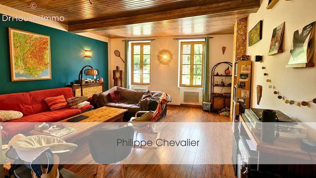Maison 150 m² à Saint-Antonin-Noble-Val  - photo 10