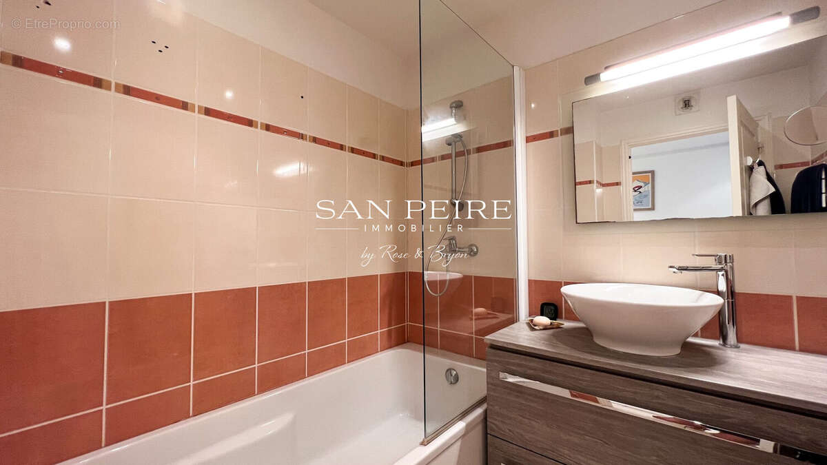 Appartement à LES ISSAMBRES