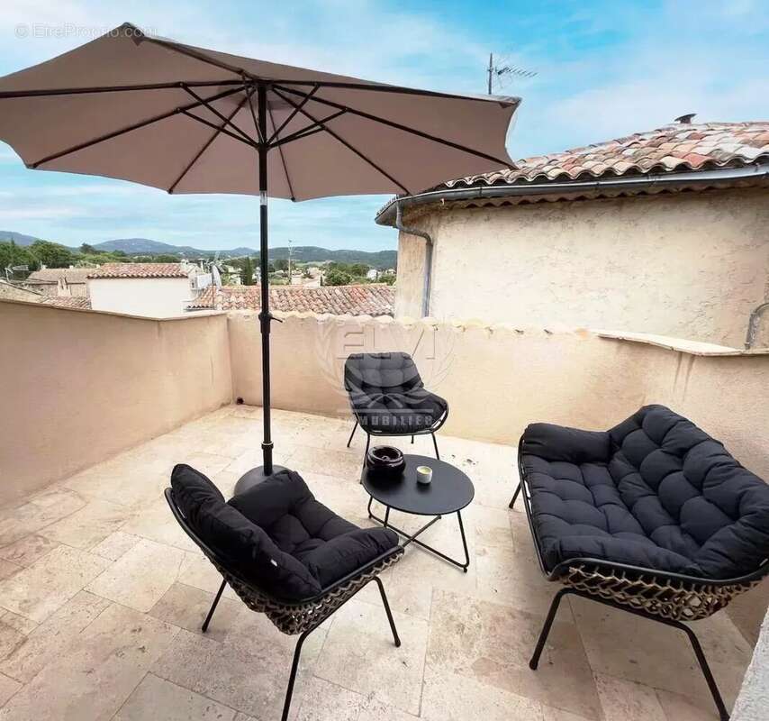 Maison à PLAN-DE-LA-TOUR