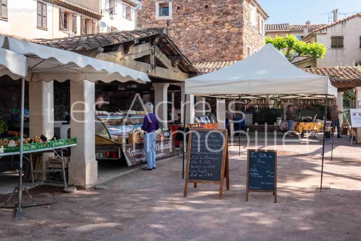 Appartement à LES ADRETS-DE-L&#039;ESTEREL