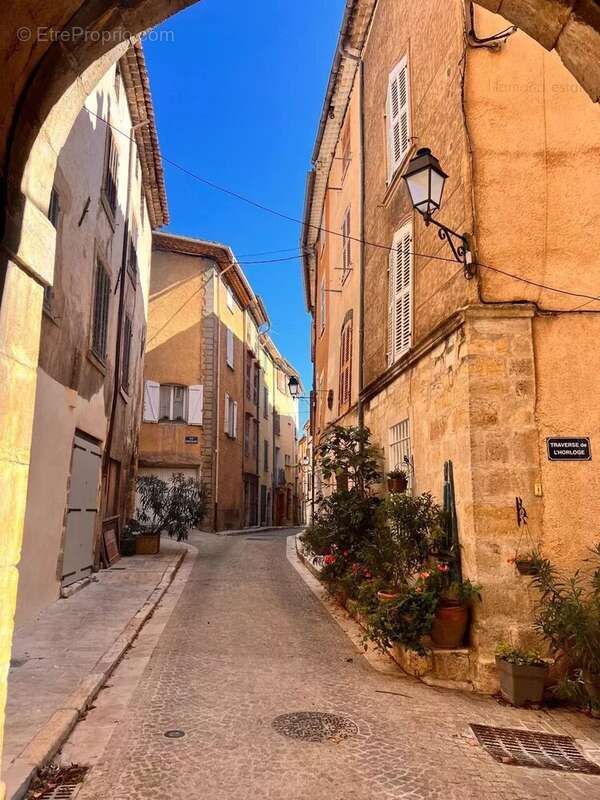 A VENDRE - ANCIEN couvent des ursulines - AUPS - PROJET D'HÔTEL  avec 43 chambres - photo 2
