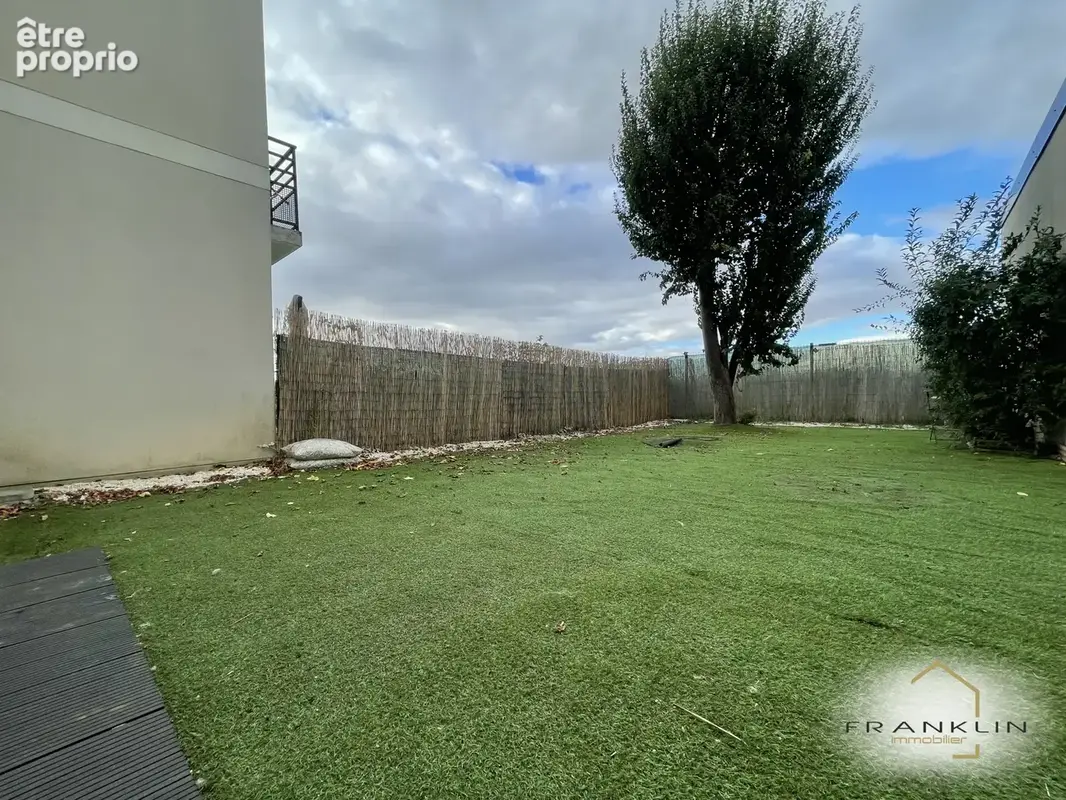 Mitry-le-neuf - appartement f2, avec 60m2 de jardin, construction 2016 - photo 12