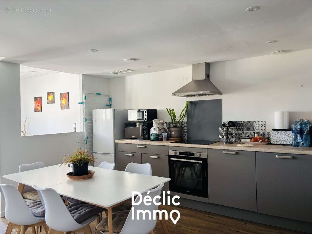 La Jarrie - Maison avec jardin, piscine, dépendances et spa - photo 21
