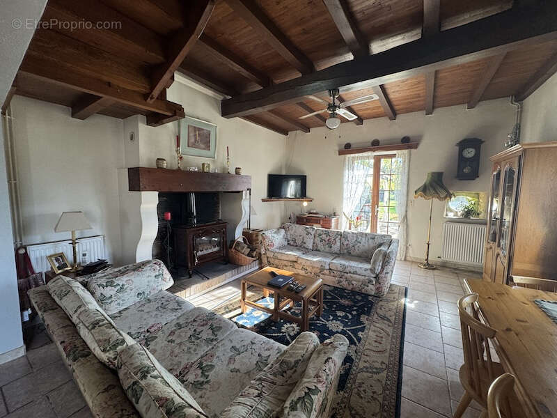 Maison à PONTEYRAUD