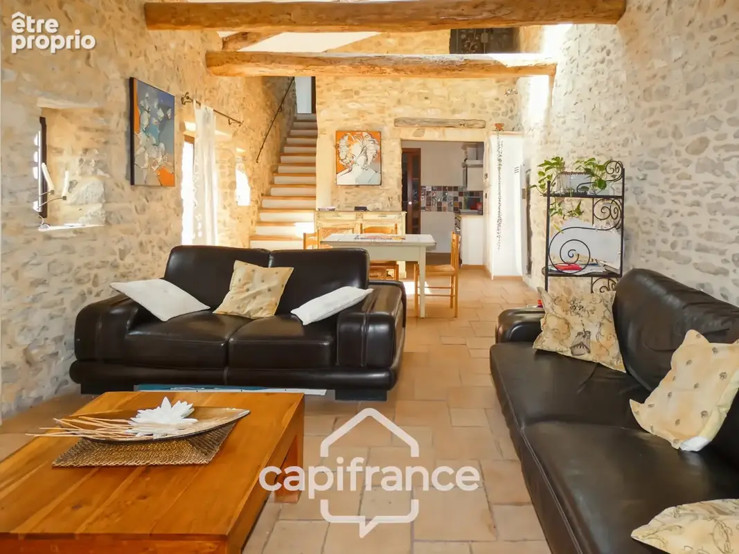 Maison à LAUDUN-L'ARDOISE