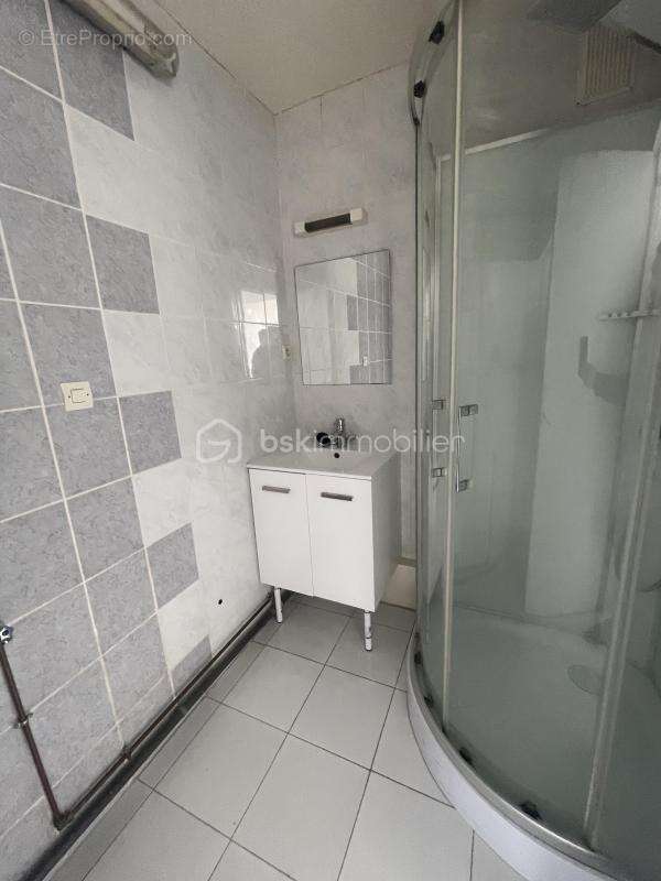 F3 appartement sécurisé - photo 7