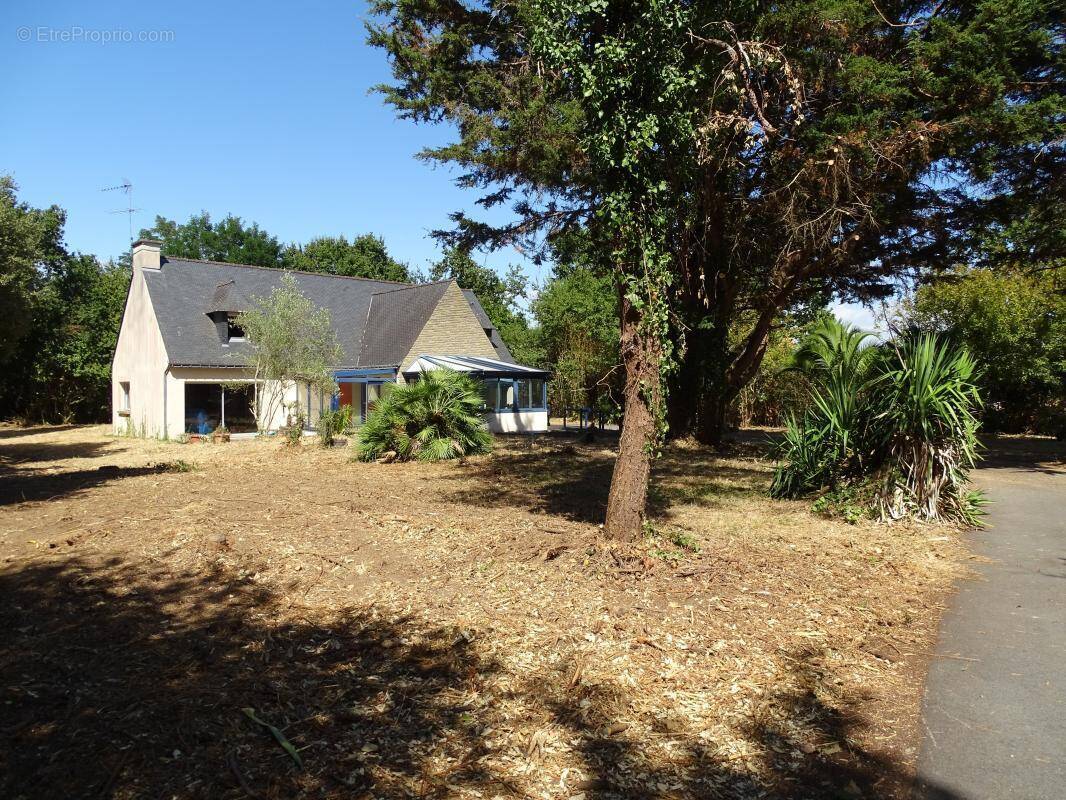 Maison à LE TOUR-DU-PARC