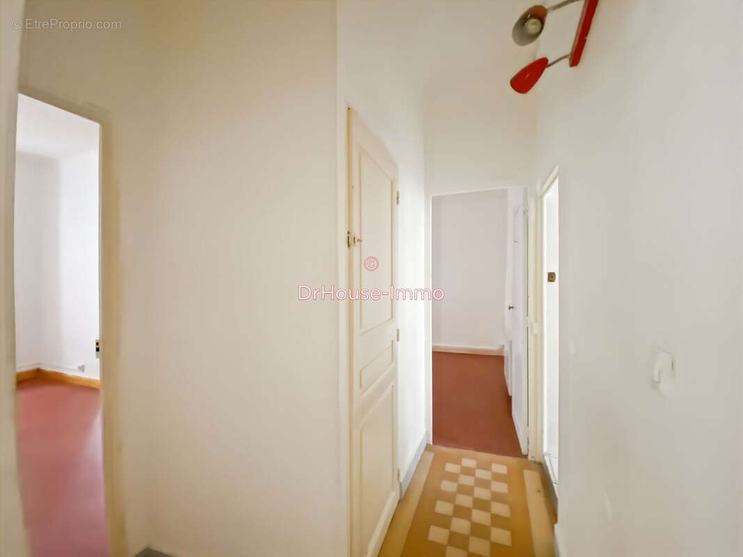 Appartement à SAINT-MAXIMIN-LA-SAINTE-BAUME