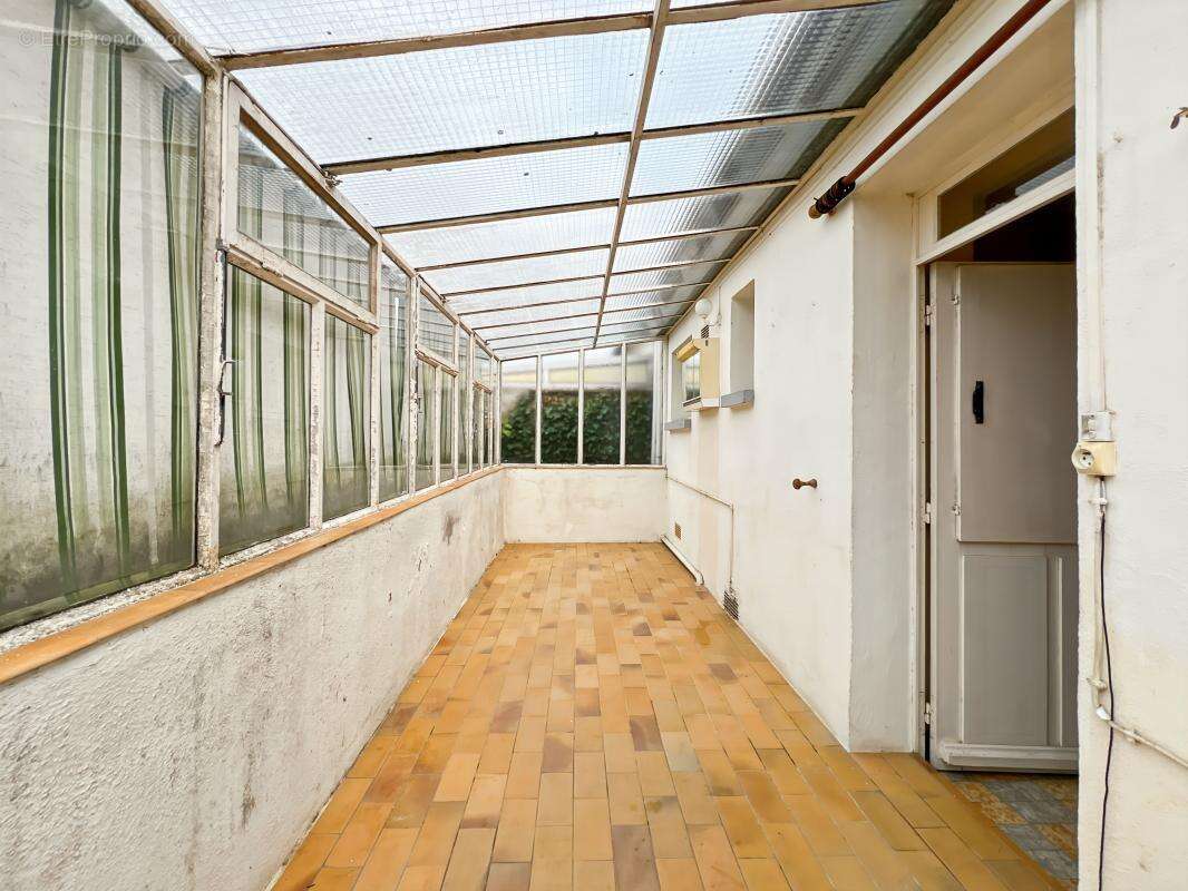 Maison à PERONVILLE