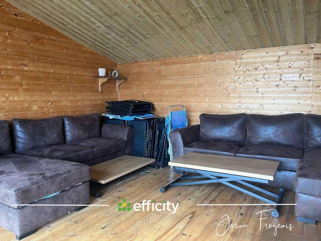 Appartement à DOMALAIN