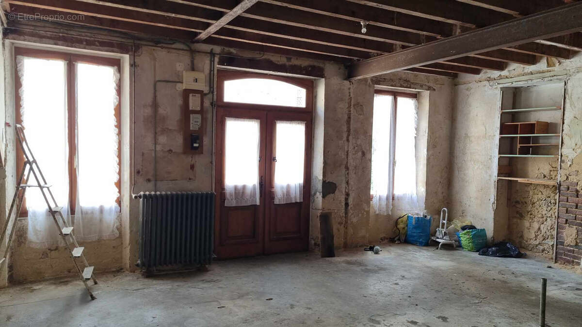 Maison à SAINT-CALAIS