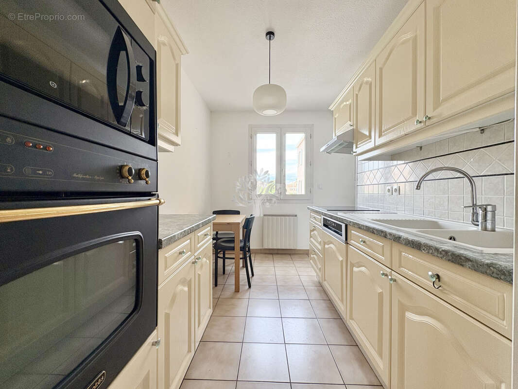 Appartement à SANARY-SUR-MER