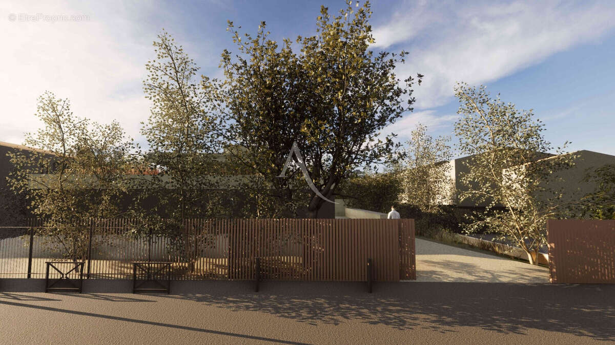 Terrain à MANDELIEU-LA-NAPOULE