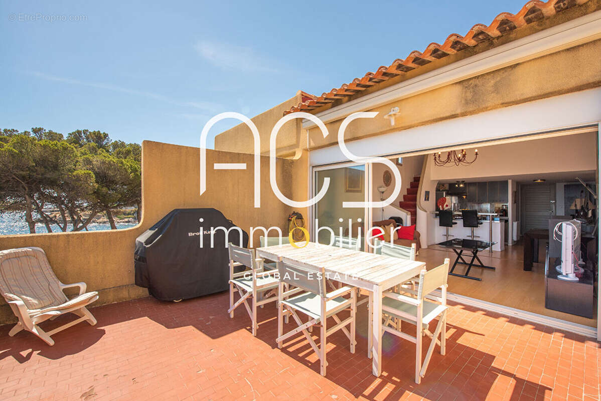 Appartement à SAUSSET-LES-PINS