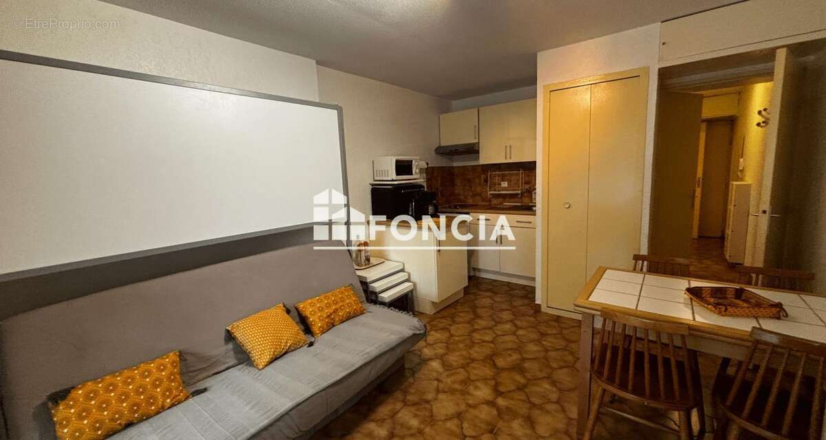 Appartement à SIX-FOURS-LES-PLAGES