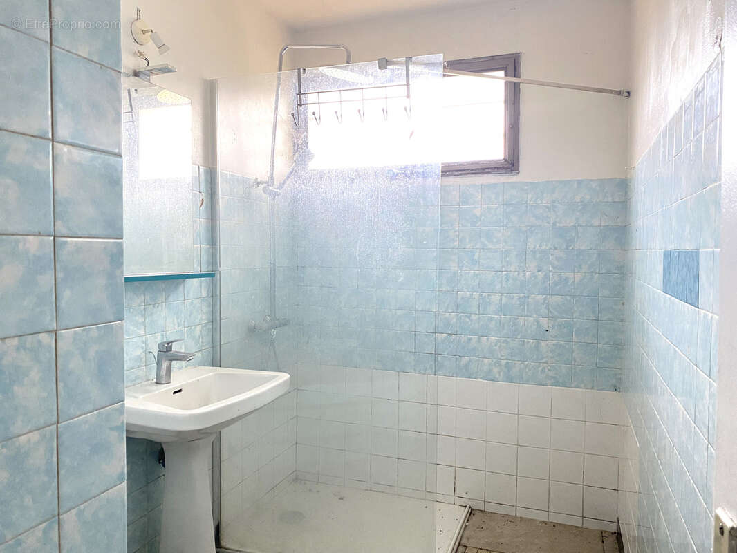 Maison à MONTCORBON