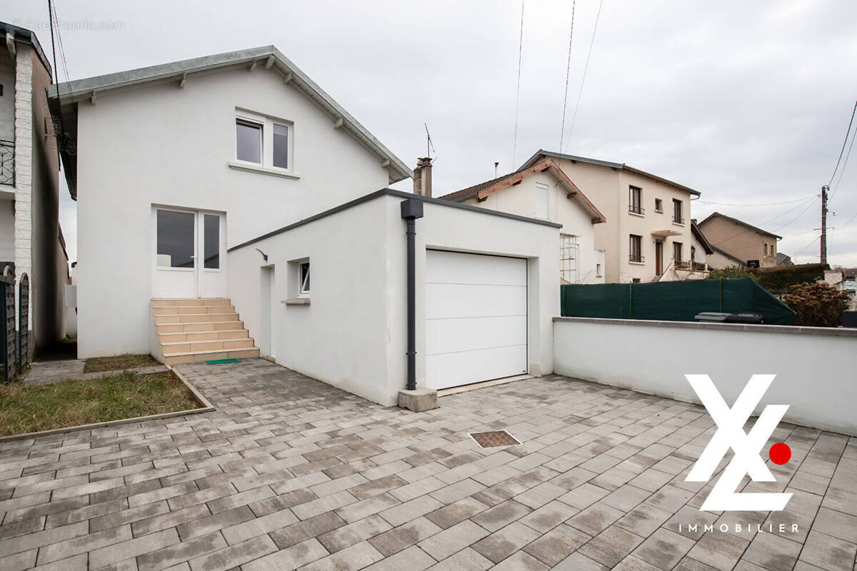 Maison à DAMELEVIERES