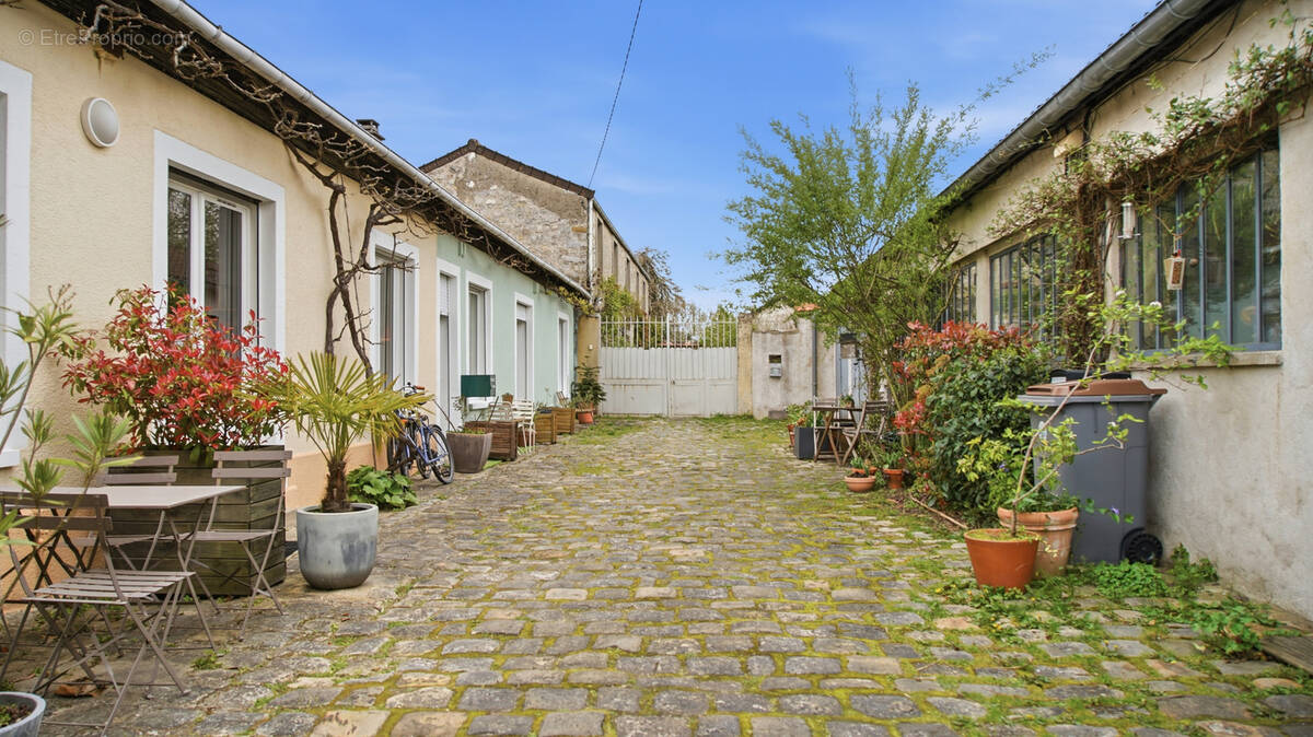 Maison à FONTAINEBLEAU