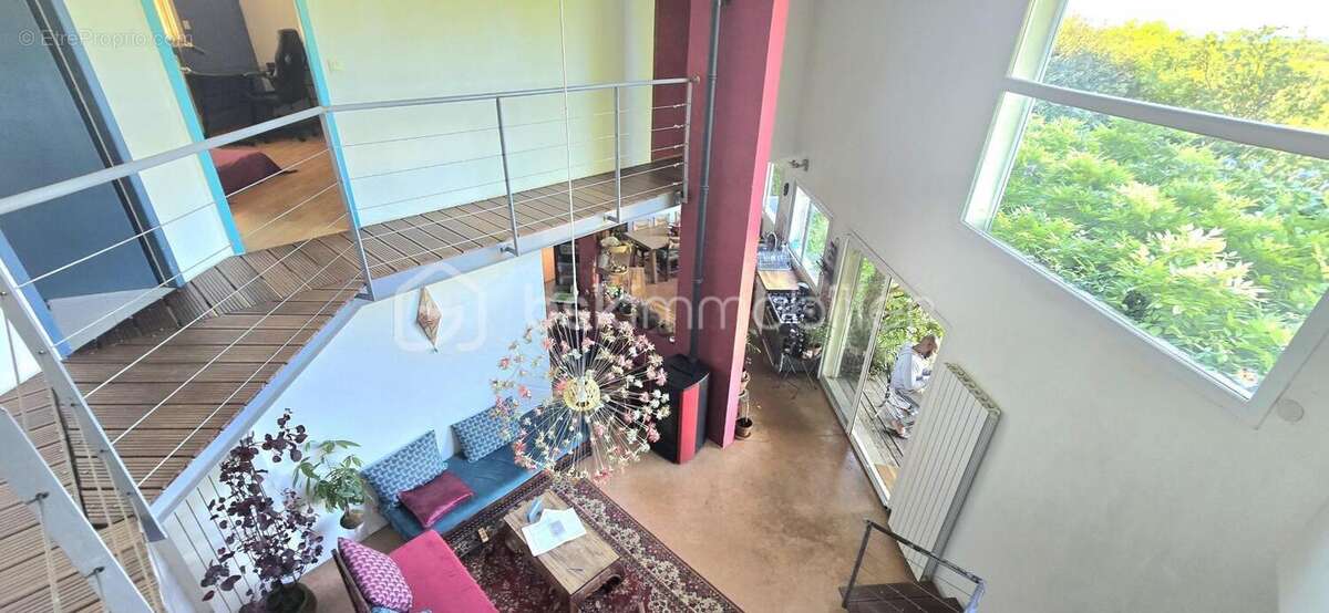 Villa d'Architecte, de 2003, 1 ECRIN DE SERENITE :178 m² – 5 Chambres –  Piscine et terrain de 1425 M²  ! - photo 5