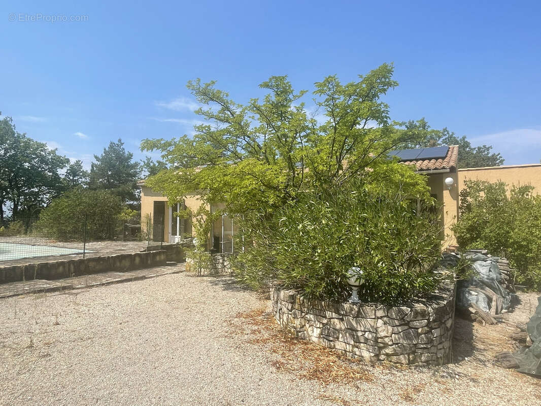 Maison à SAINT-ROMAN-DE-MALEGARDE