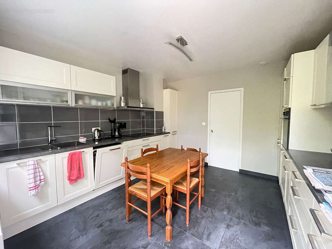 Maison à SARTROUVILLE