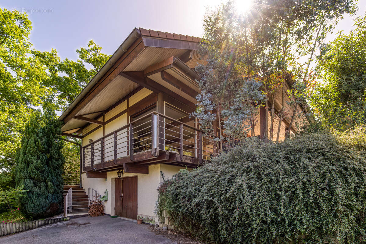 Maison à NEYDENS