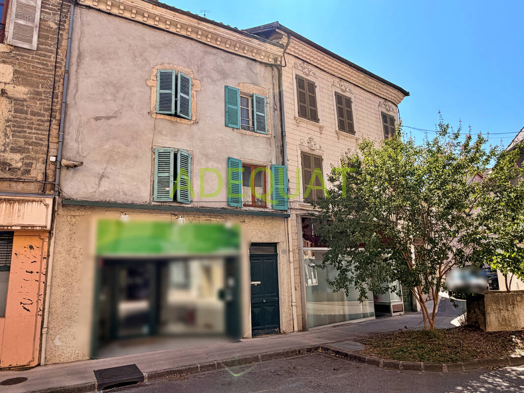 Appartement à LA TOUR-DU-PIN