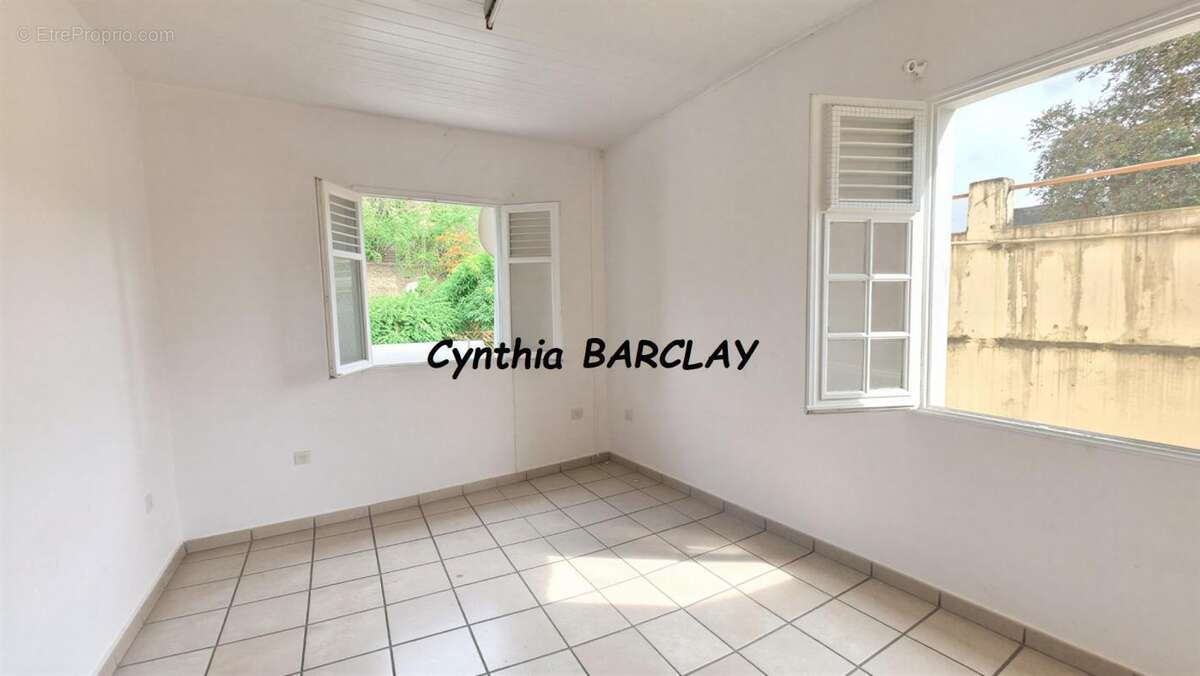 Appartement 182 m² à Fort-De-France  - photo 4
