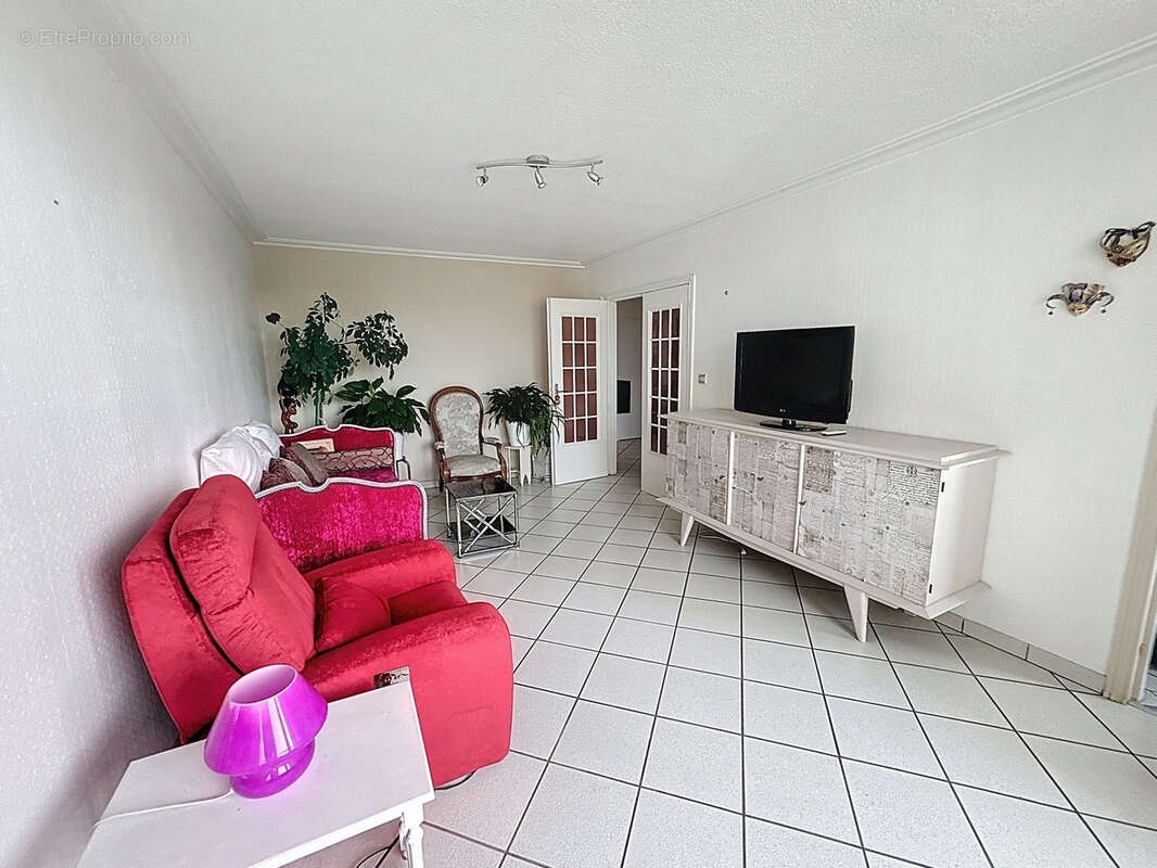 Appartement à SAINT-ETIENNE