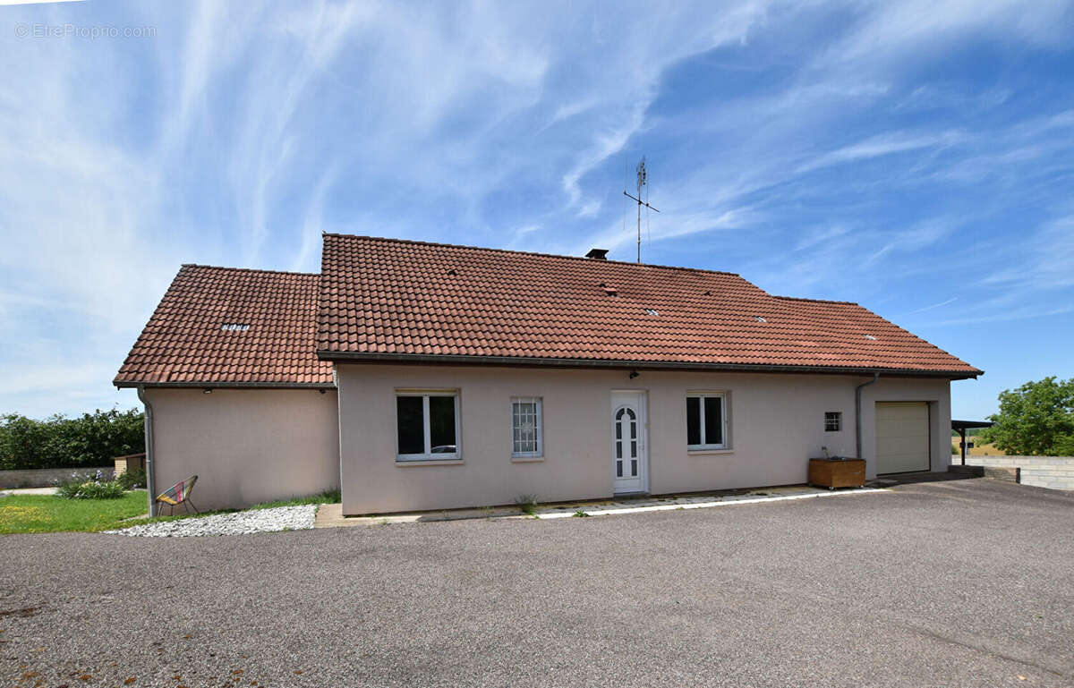 Maison à VILLERS-SUR-PORT