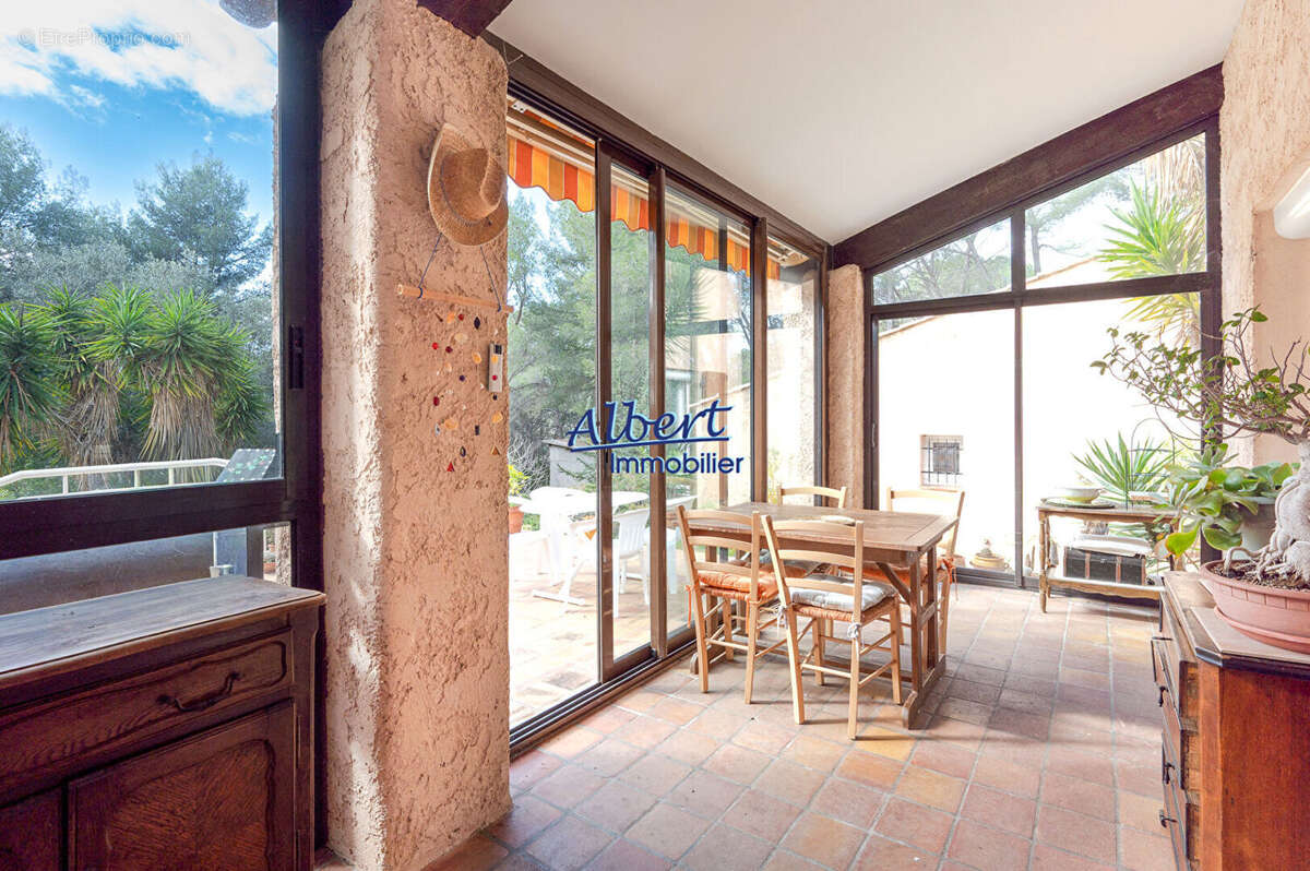 Maison Sanary Sur Mer 126 m2 - photo 4