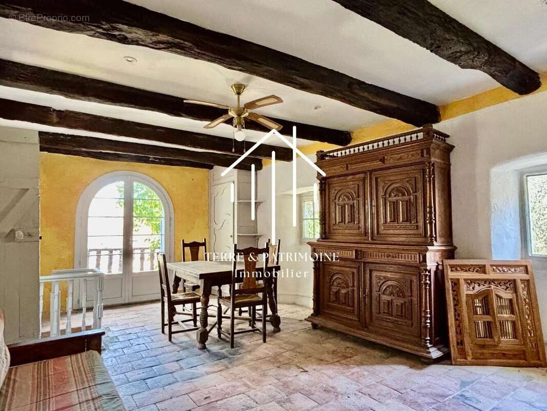 Maison à VALLON-PONT-D'ARC